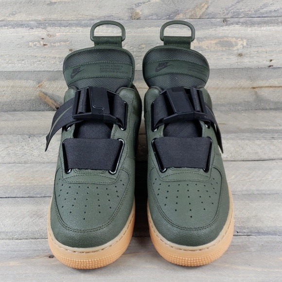 Nike Air Force 1 Utility Men's Sneakers - Picture 3 of 8